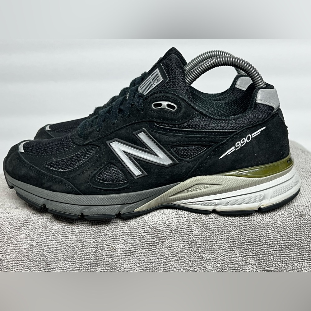 New Balance 990V5 Womens Shoes 8 US Made in the USA Black Sneakers Suede W990BK5